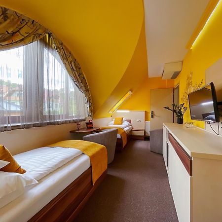 Hotel Mayer Alsooers Екстериор снимка