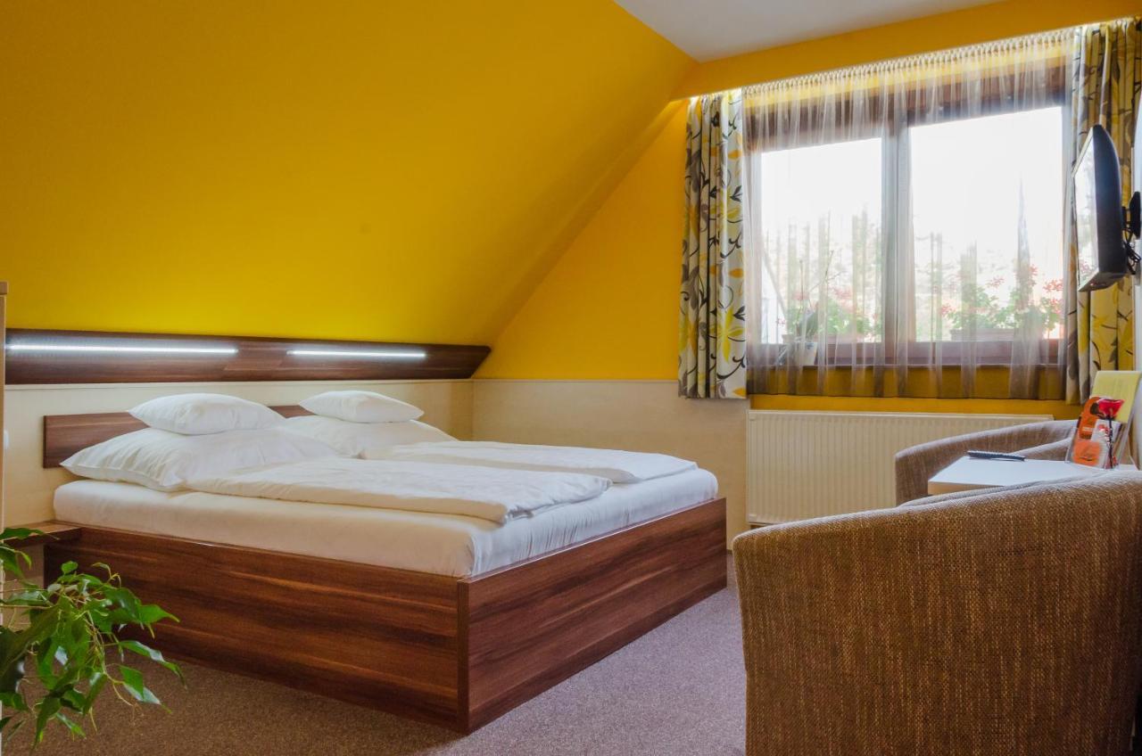 Hotel Mayer Alsooers Екстериор снимка