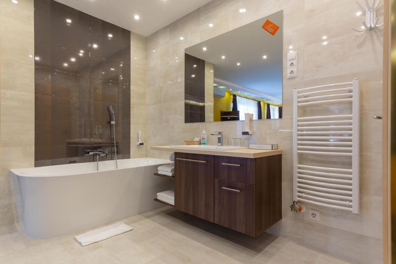 Hotel Mayer Alsooers Екстериор снимка