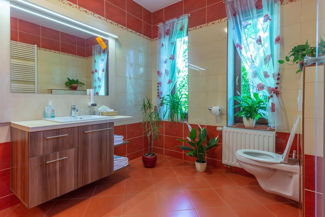 Hotel Mayer Alsooers Екстериор снимка