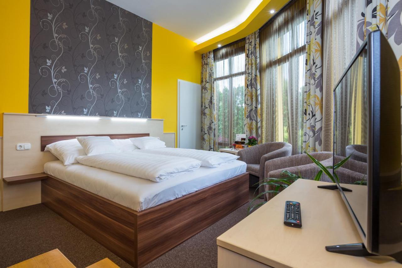 Hotel Mayer Alsooers Екстериор снимка