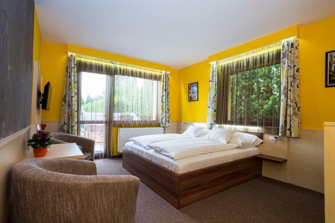 Hotel Mayer Alsooers Екстериор снимка
