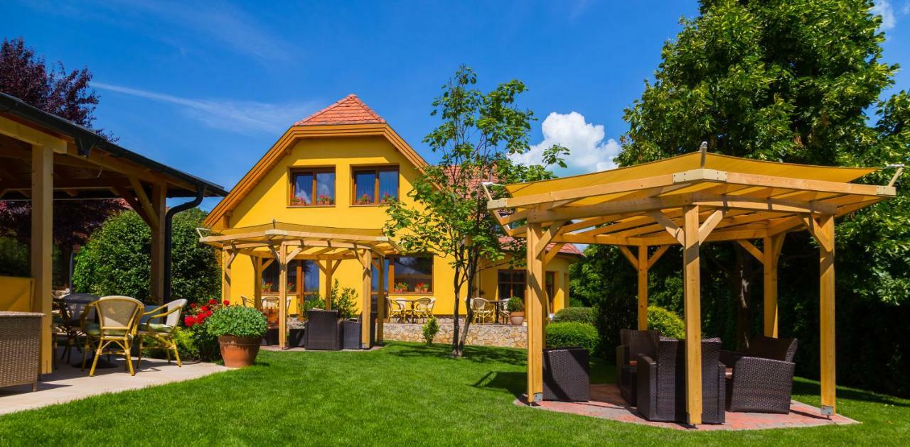 Hotel Mayer Alsooers Екстериор снимка