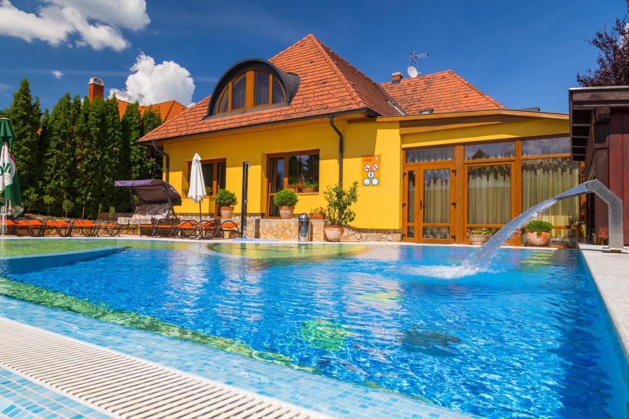 Hotel Mayer Alsooers Екстериор снимка