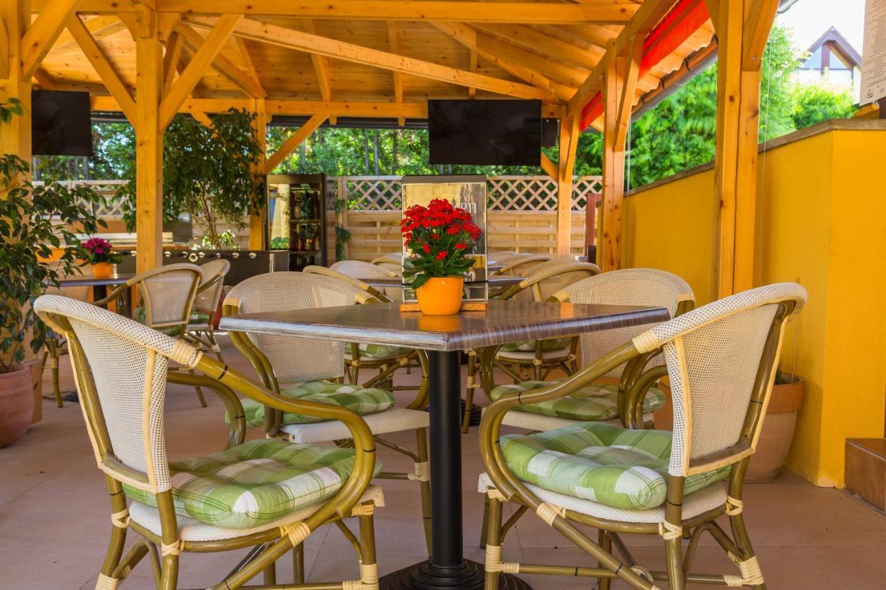 Hotel Mayer Alsooers Екстериор снимка
